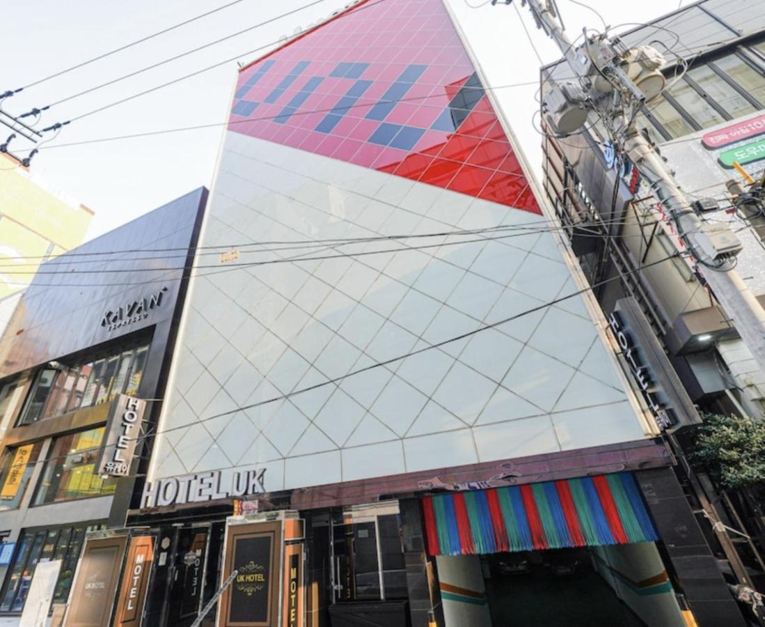 Hotel Uk Busan Exteriör bild